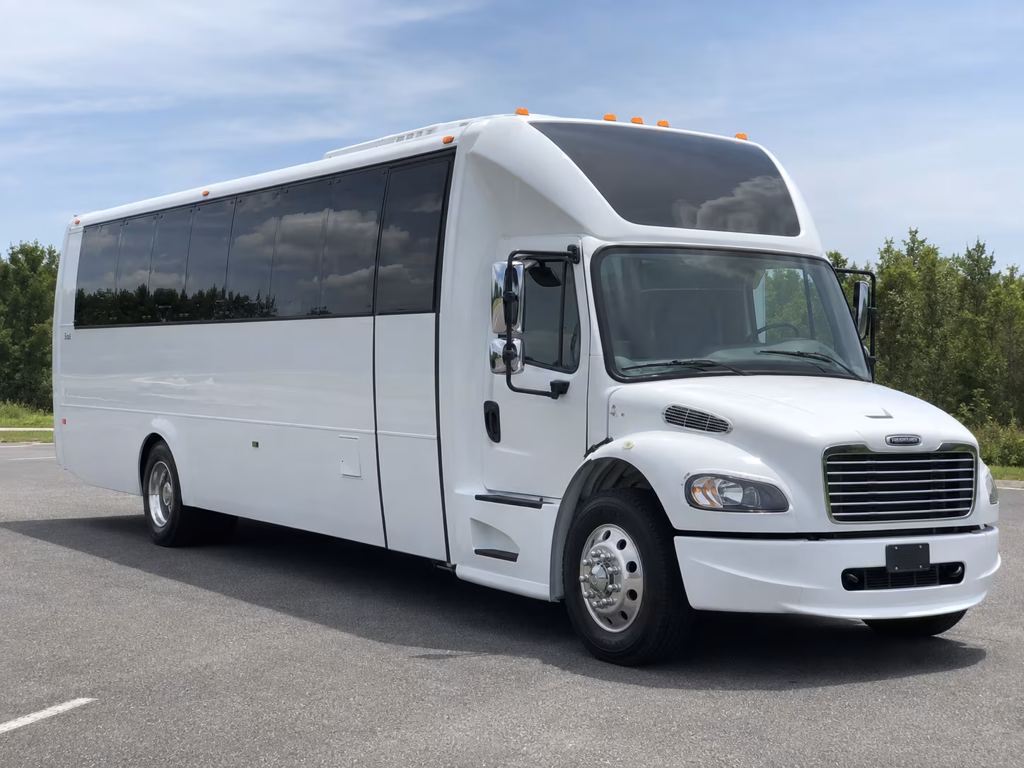 Lancaster Winery Tour & Pub Crawl Transportation party bus exterior