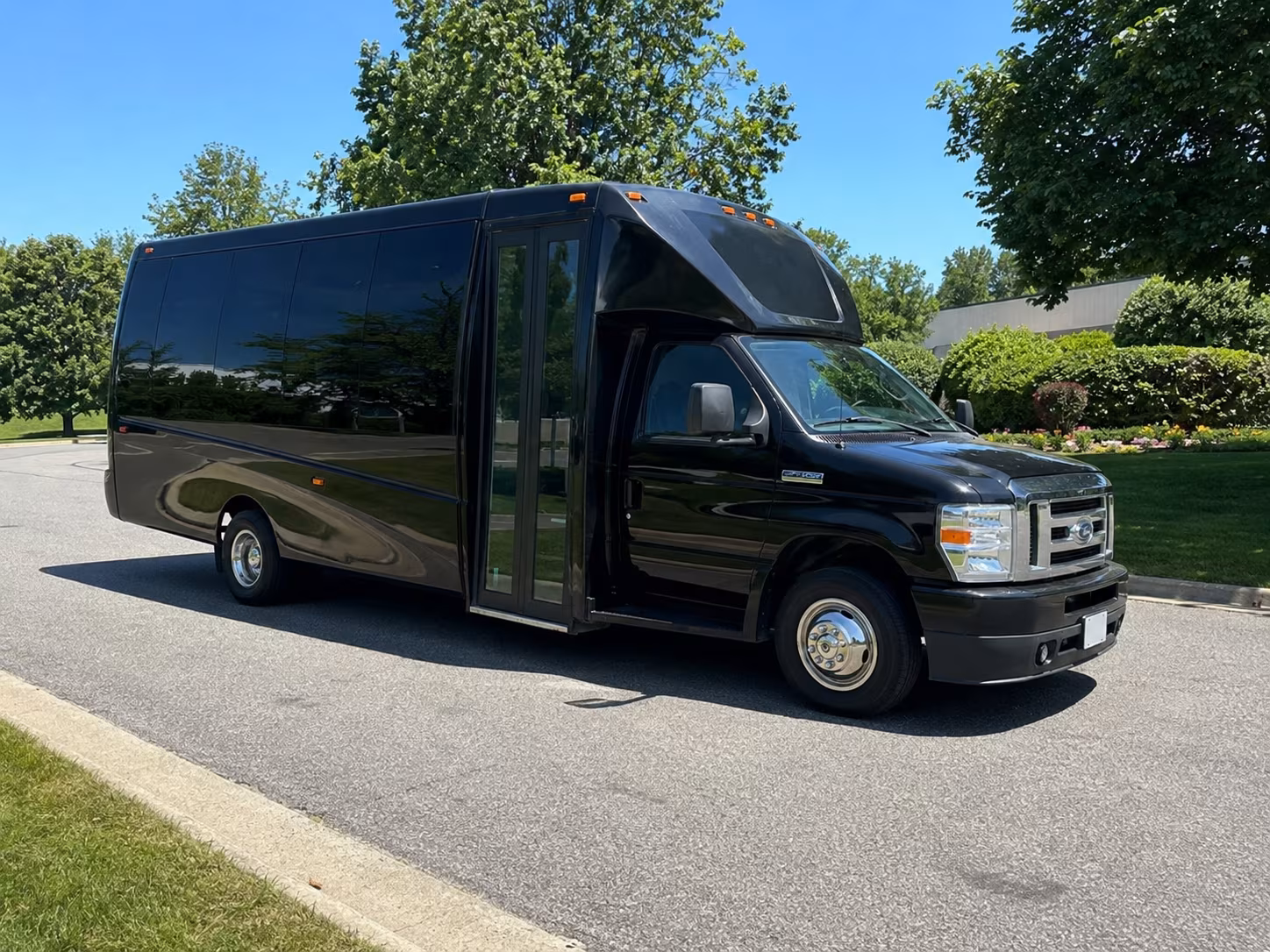 Palmdale Homecoming & Prom Party Bus Rentals