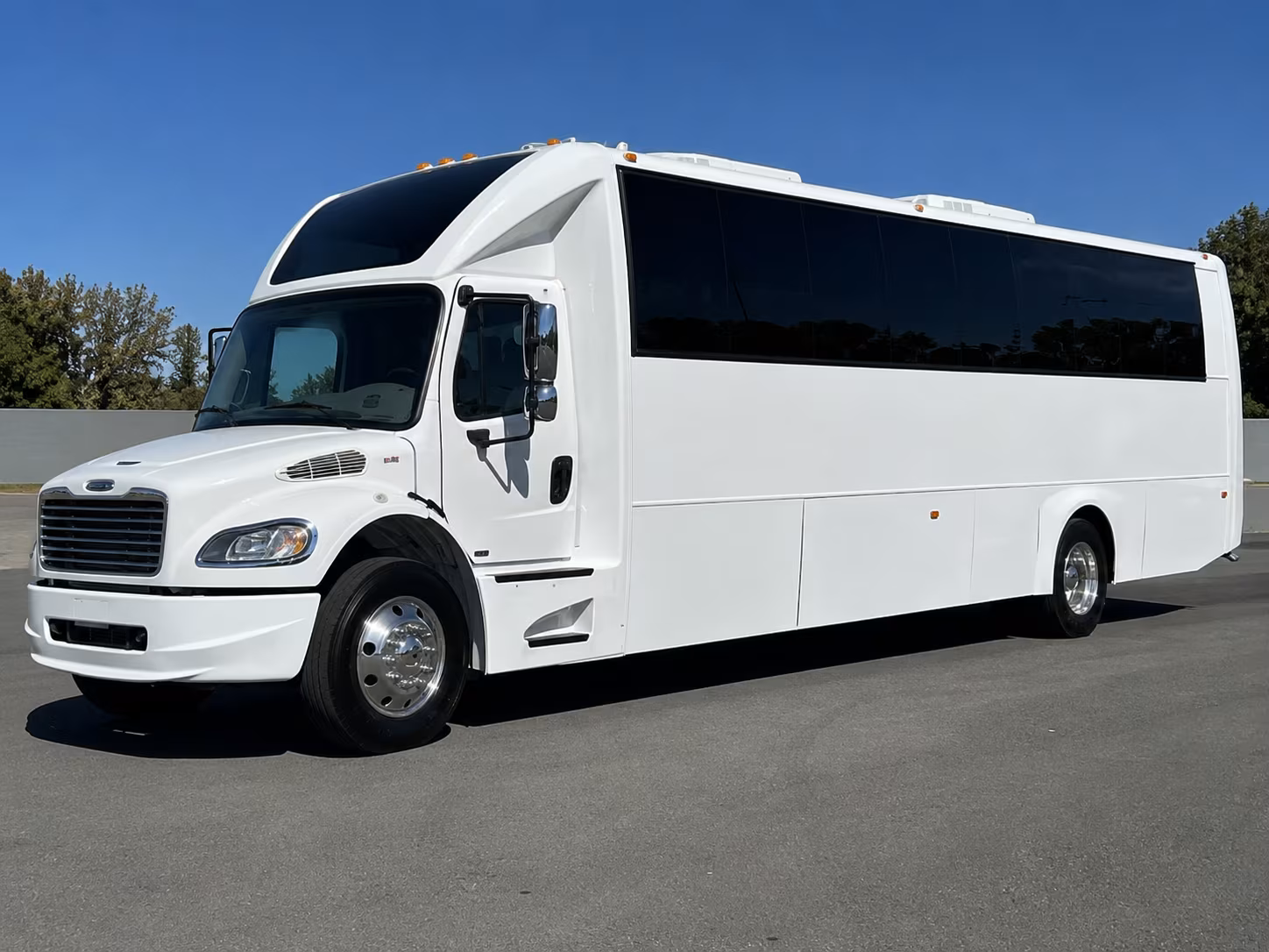 Pasadena Winery Tour & Pub Crawl Transportation