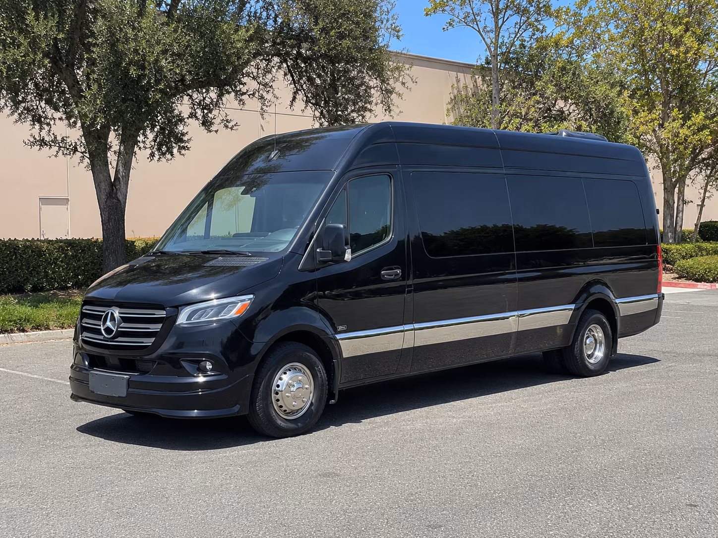 Santa Clarita Airport Shuttles & Transportation