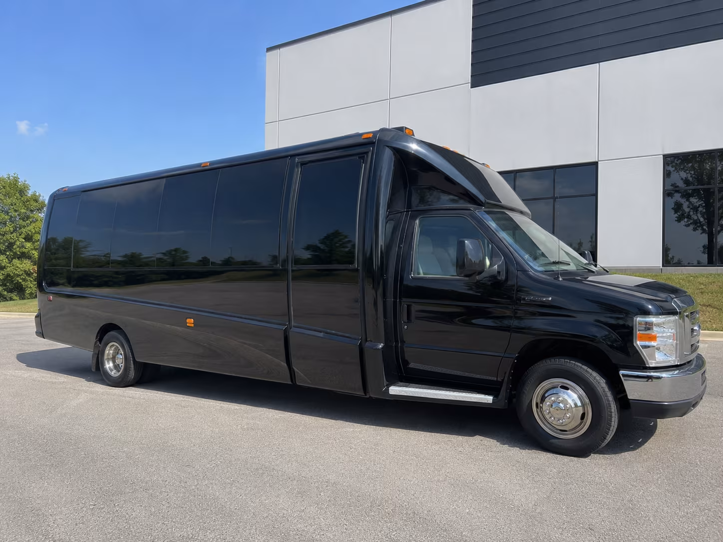 Valencia Birthday, Sweet 16, & Quinceañera Party Bus Rentals